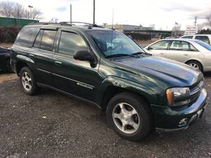 lot 24 image: 2004 Chevrolet Trailblazer LT 4x4