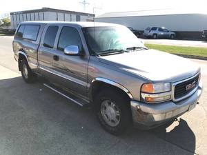 lot 26 image: 2000 GMC Sierra 1500 Z71 4x4