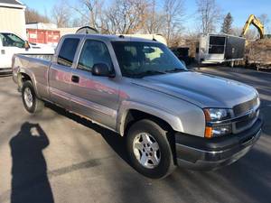 lot 29 image: 2004 Chevrolet Silverado 1500 4x4