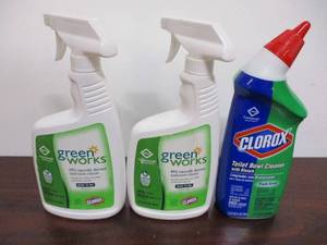 lot 80 image: Greenworks Bathroom and Toilet Bowl Cleaner
