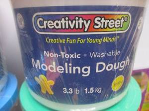 lot 145 image: Playdough Activity Kit