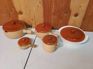 lot 3 image: Red Wing Pottery Stoneware Set