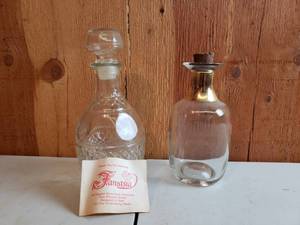 lot 25 image: 2 Glass Liquor Decanters