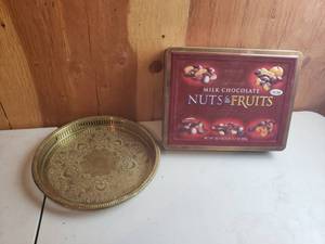 lot 68 image: 2 Tins