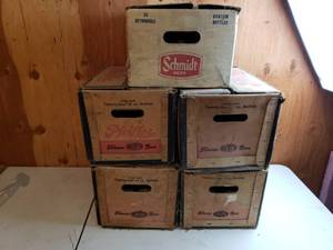 lot 77 image: Over 4 Cases of Old Beer Bottles, Pfeiffer, Schmidt