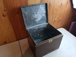 lot 80 image: Old Metal Lined Wooden Box w Latch