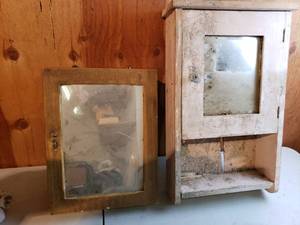 lot 61 image: Old Medicine Cabinets