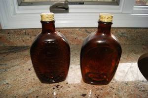 lot 14 image: Lot of Syrup Containers