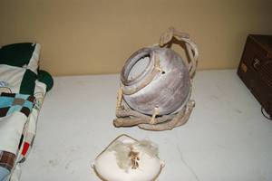 lot 41 image: Lot of Ceramics