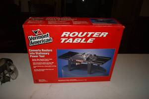 lot 76 image: Router Table