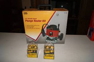 lot 78 image: Plunge Router Kit
