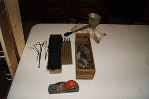 lot 79 image: Lot of Miscellaneous Items