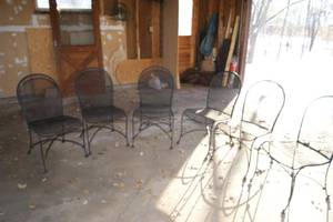 lot 131 image: 6 Metal Patio Chairs