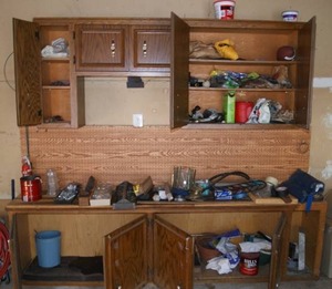 lot 132 image: Contents of Cabinets