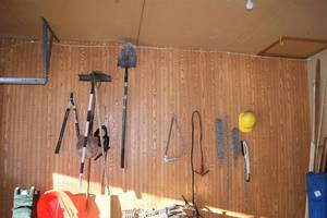 lot 141 image: Every Thing Hanging On Wall