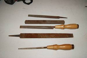 lot 119 image: Lot of 5 Vintage Metal Files