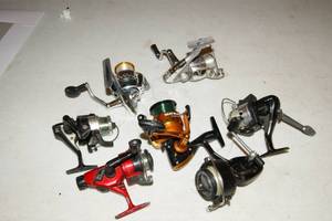 lot 121 image: Lot of 7 Fishing Reels