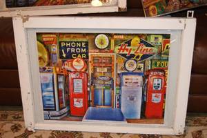 lot 6 image: Framed Puzzle