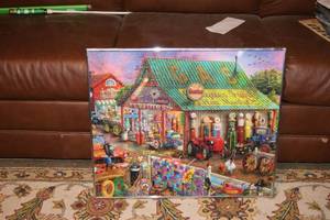 lot 9 image: Framed Puzzle