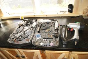 lot 30 image: Air Tools
