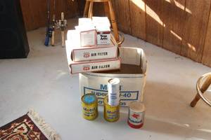 lot 41 image: Lot of New Oil, Oil Filters, Air Filters