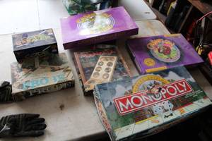 lot 121 image: Vintage Board Games - Monopoly, Cashflow, Mangala, Probe, Code Breaker