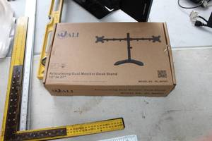 lot 44 image: Wali Articulating Dual Monitor Desk Stand