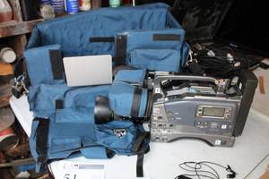lot 51 image: JVC DV Camcorder GY-DV500U, Carry Case
