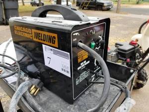 lot 7 image: Chicago Electric Welding MIG 180 Wire Feed Welder 68886