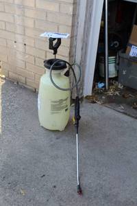 lot 70 image: Poly Pressure Sprayer