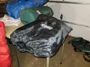 lot 141 image: Coleman Queen-Double High Air Bed
