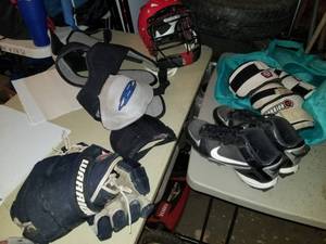 lot 143 image: Badmitton Gear - Pads, Shoes, Helmet, Gloves