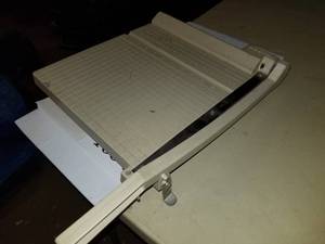lot 165 image: 12in. Paper Cutter