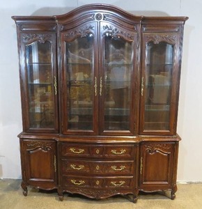 lot 3 image: Lighted Hickory White China Cabinet