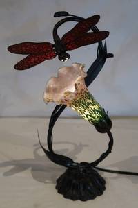 lot 9 image: Dragonfly Lamp