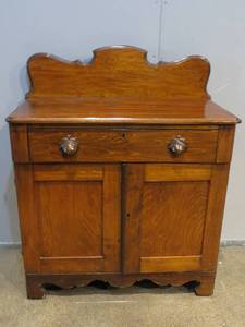 lot 65 image: Oak Wash Basin Cabinet