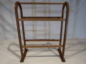 lot 45 image: Wooden Quilt Rack