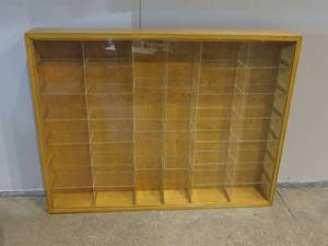 lot 72 image: Wood Display Case with Plastic Shelving