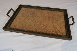 lot 113 image: Serving Tray