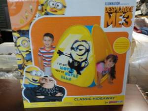 lot 2 image: Classic Despicable ME3 Hideaway...
