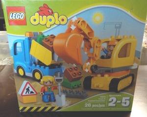 lot 11 image: LEGO Duplo...