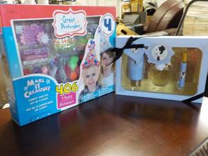 lot 28 image: Make It Creative Kit and Ariana Gra...