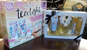 lot 40 image: Tea Light Holders Kit and Ariana Gr...
