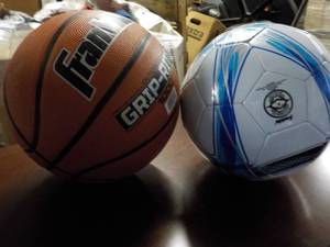 lot 57 image: Franklin Basketball and Soccer Ball...