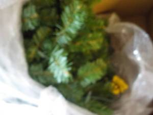 lot 106 image: New Christmas 7.5 Ft Lighted Arch...
