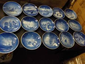 lot 116 image: 15 Dated Blue Plates all ready for...