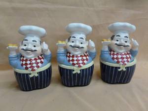 lot 30 image: Cookie Jars