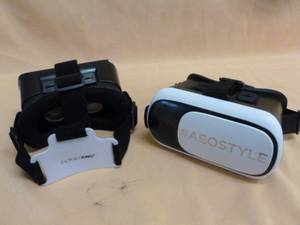 lot 71 image: Virtual Reality Headsets