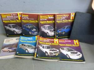 lot 97 image: Repair Manuals