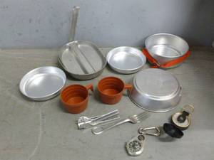 lot 99 image: Camping Items